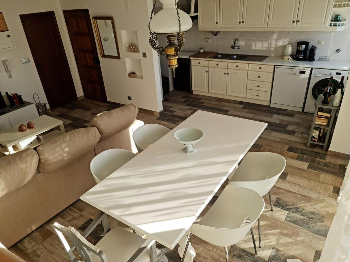 דירות אריסרייה Sunset Surf House With Sea View מראה חיצוני תמונה